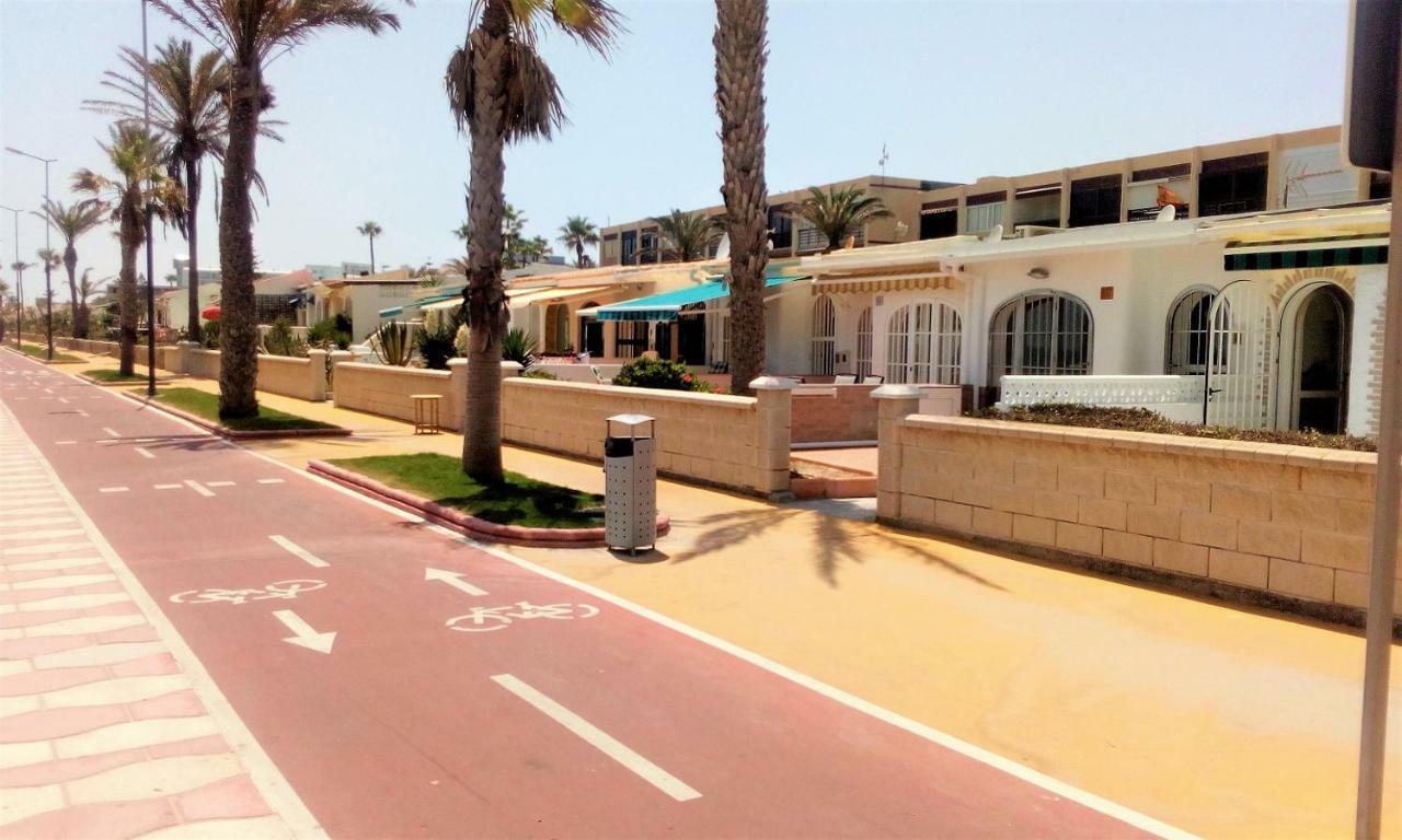 Estudio Frente Al Mar Roquetas de Mar Exterior photo